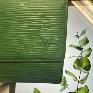 Louis Vuitton Green Vernis Epi Leather Wallet 💚